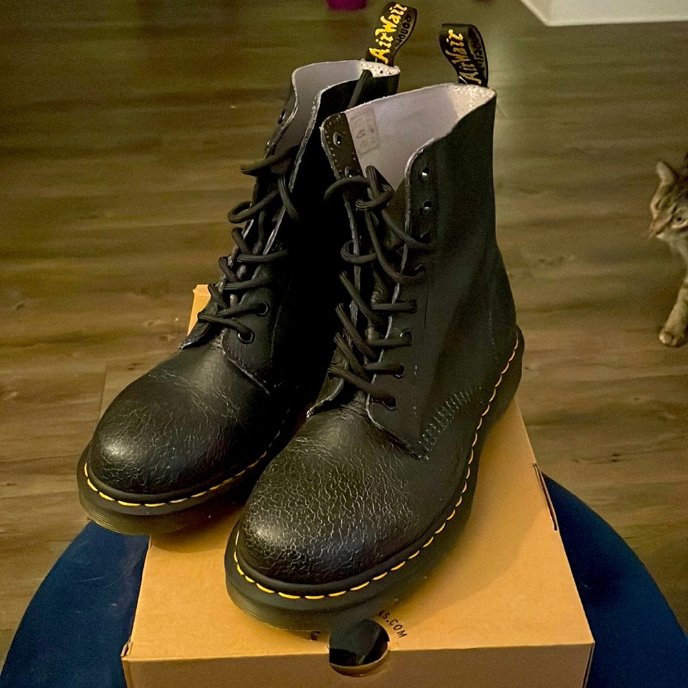 Size 9 Doc Martens. New with box 1460 Pascal Training Black-Grey Cristal Suede